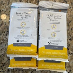 Medela Quick Clean Wipes (4 packs 120 wipes total )